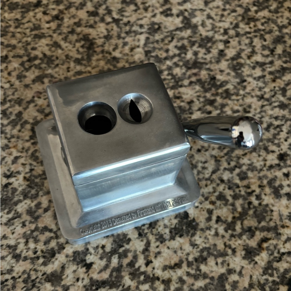 Cigar cutter